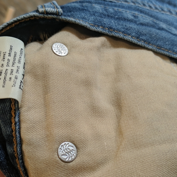 RAG & BONE W1907K273JON cut off  distressed jean shorts in Johny sz 26 - Picture 16 of 16